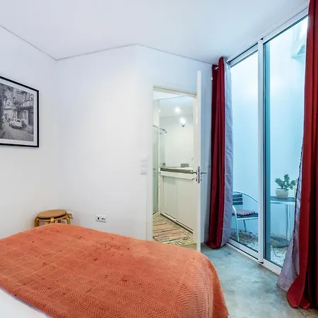 Perdiz Do Mar Apartment *
