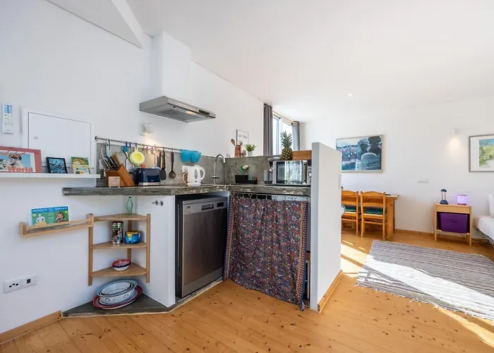 Perdiz Do Mar 公寓 *